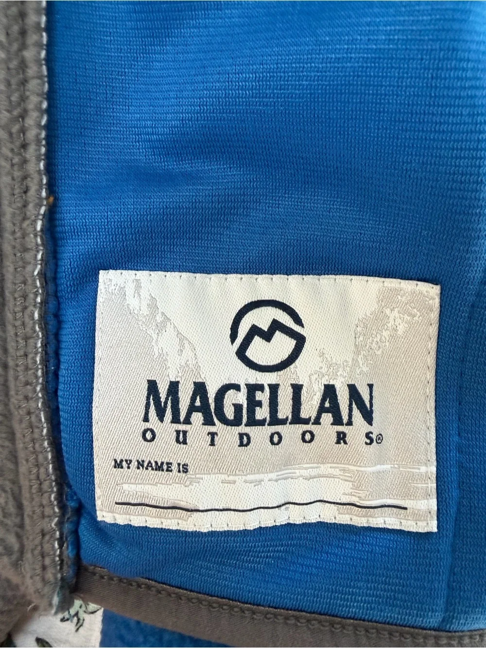 Magellan Outdoors Kids Two-Tone Gray and Blue Fleece Jacket Small